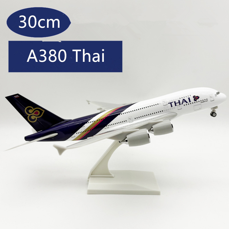 Model Kit Ixchel - Масштабная модель самолета Thai A380 (1:240,