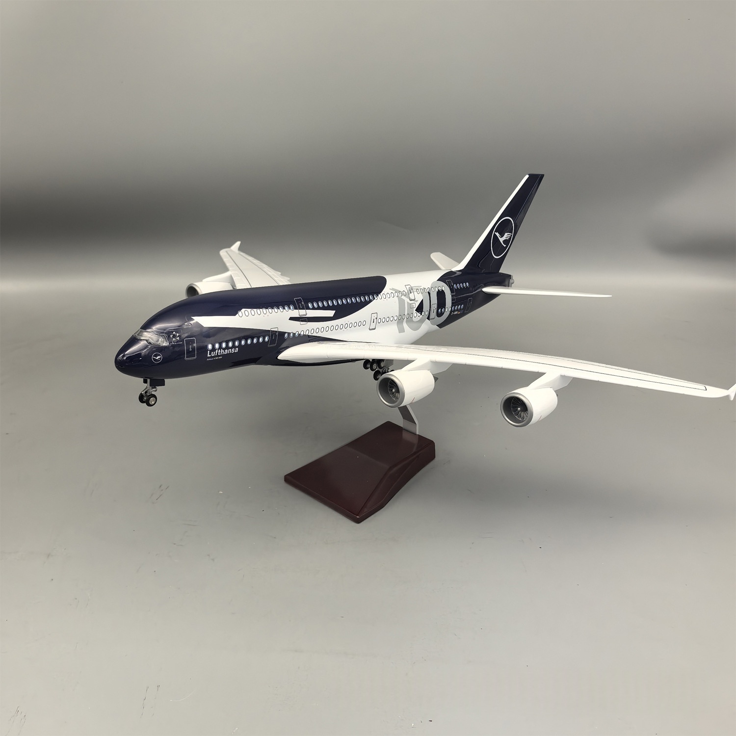 Новая коллекционная модель сам – обзор и цена Model Kit Ixchel