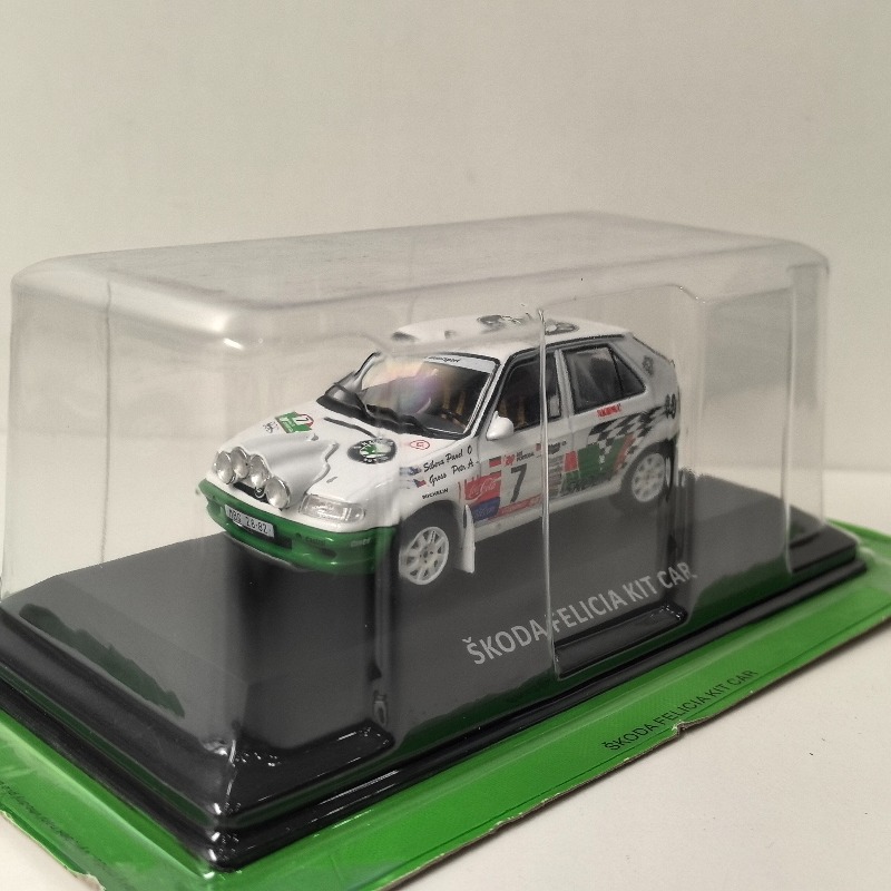 Модель IXO 1:43 SKODA FELICIA  – обзор и цена Model Kit Toy