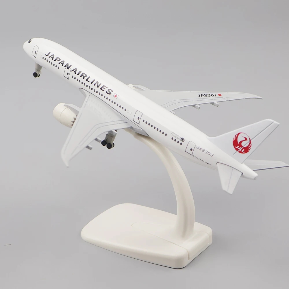 20 см модель самолета, игрушка – обзор и цена Model Kit Ixchel