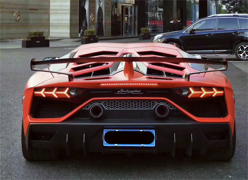 Новый комплект заднего бампера – обзор и цена Model Kit Lamborghini
